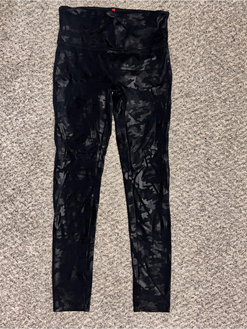 SPANX Faux Leather Camo Leggings - Size Medium Petite (MP)